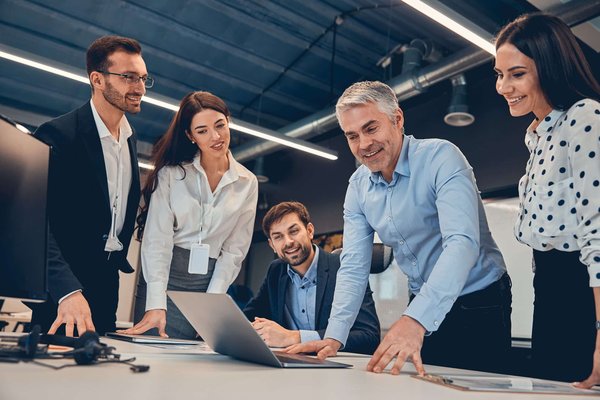 Inwiefern können digitale Werkzeuge die Effizienz in der Landwirtschaft steigern?